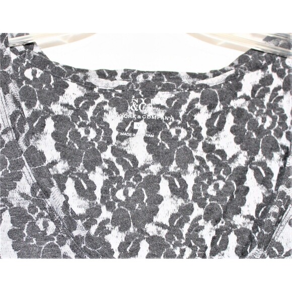 New York and Co Women's M Fitted Knit Top T Shirt Blouse Black and Grey - Picture 2 of 3